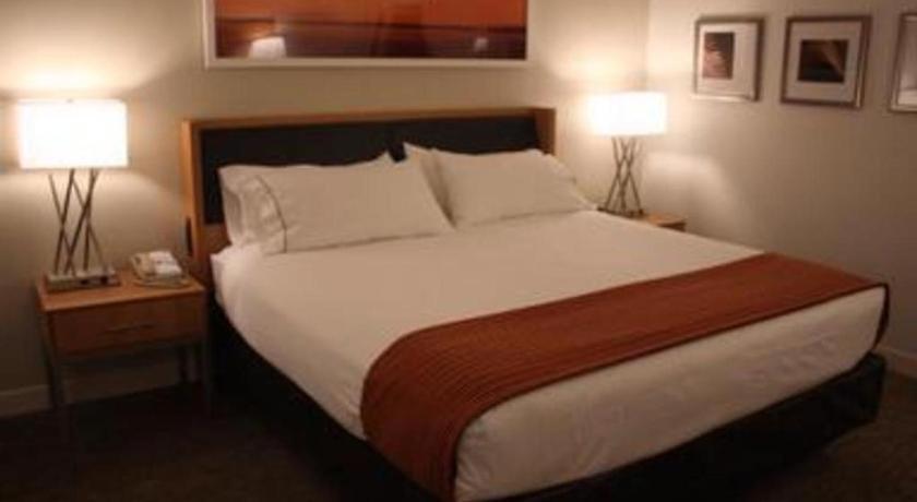 Holiday Inn Express Munising-Lakeview Hotel By Ihg Exterior photo